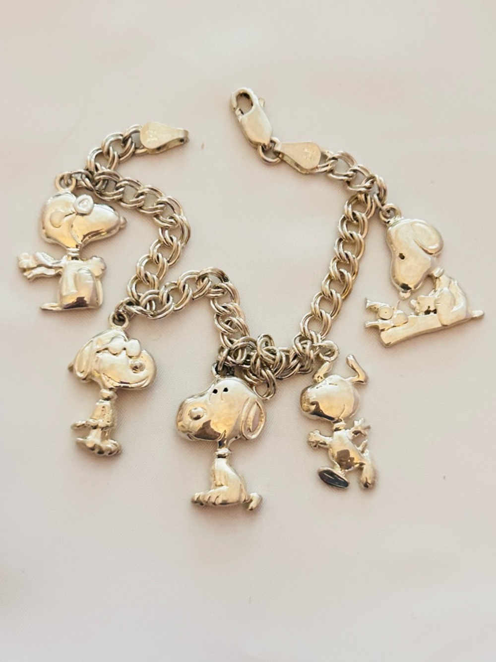 EXTREMELY RARE Peanuts Snoopy 925 Sterling Silver Charm Bracelet
